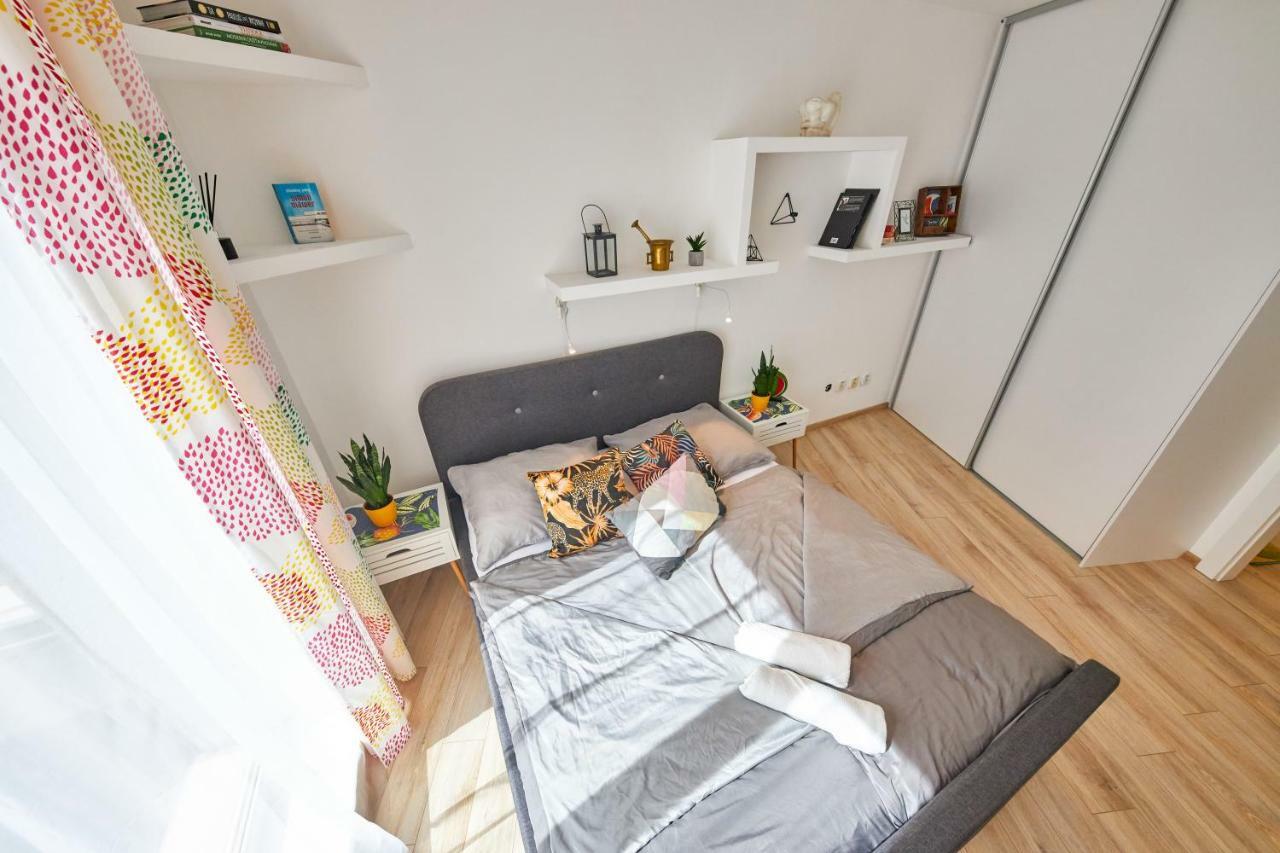 Pineapple Apartment Bratislava Exterior photo